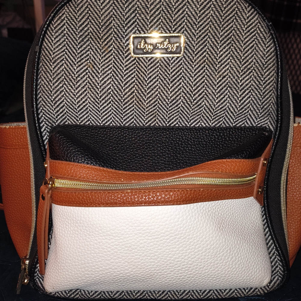 Itzy Ritzy Black and White Herringbone Backpack